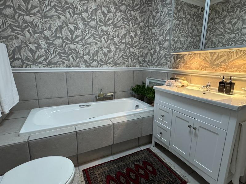 3 Bedroom Property for Sale in Van Riebeeckshof Western Cape